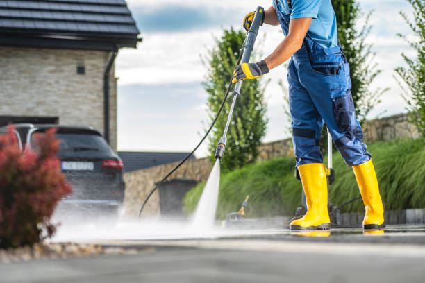 Why Choose Our Certified Pressure Washing Experts for Your Project Needs in Manorhaven, NY?